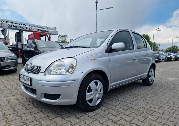 samochody osobowe Toyota Yaris cena 6499 przebieg: 166177, rok produkcji 2003 z Daleszyce